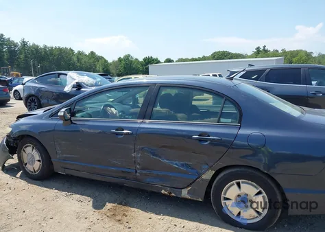 2008 Honda Civic Hybrid from USA, damaged, VIN JHMFA362X8S003097